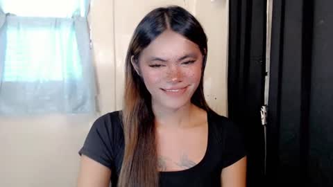 im_yourfairyannaxx online show from June 19, 2026, 6:29 am