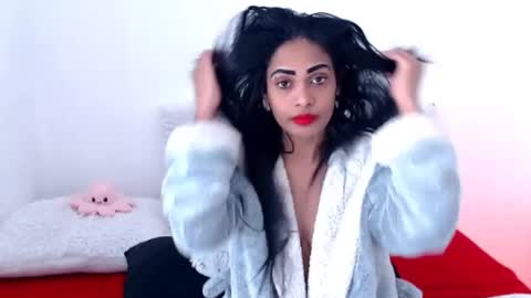 Jazmin online show from June 26, 2026, 9:03 am