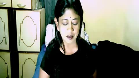 indianpleasures21 online show from July 25, 2026, 10:51 pm