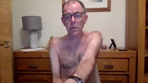 inthemood63 online show from June 3, 2026, 12:57 am