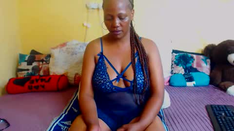boniswa caroline online show from November 17, 2025, 11:21 pm