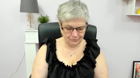I R I S online show from May 11, 2026, 5:57 am