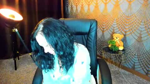 Iris online show from May 20, 2026, 6:03 pm