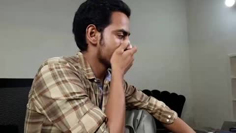 Naveed online show from June 17, 2026, 6:42 pm