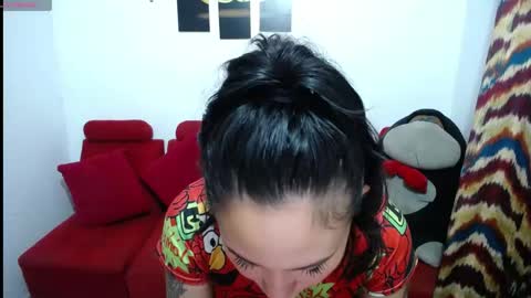 Snapshot of isa_bella___ chatting on May 5, 2026, 1:24 am Isa online show from May 5, 2026, 1:24 am