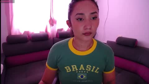 Snapshot of isa_bella___ chatting on May 27, 2026, 8:39 pm Isa online show from May 27, 2026, 8:39 pm