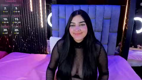 Isa Gonzalez  online show from June 25, 2026, 7:51 pm