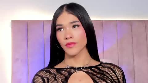 Isabella d BB  online show from August 7, 2026, 4:03 am