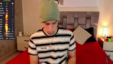 isaacblaze  online show from June 4, 2026, 3:56 am
