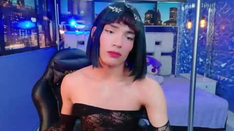 isaacnova online show from May 30, 2026, 9:01 pm