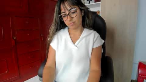 Snapshot of isabella22_1 chatting on May 24, 2026, 3:50 pm Isabella22 1 online show from May 24, 2026, 3:50 pm