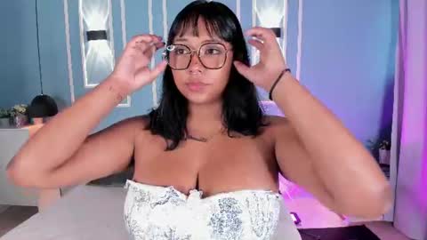 isabella zc online show from July 26, 2026, 11:50 am