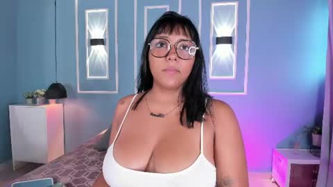 isabella zc online show from July 30, 2026, 12:26 pm
