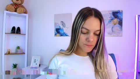 Snapshot of isabellaharley chatting on May 5, 2026, 2:47 pm Isabella online show from May 5, 2026, 2:47 pm