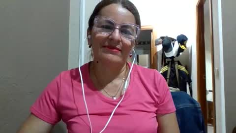 isabella online show from May 17, 2026, 7:54 pm