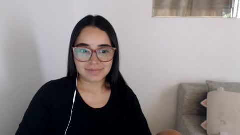Snapshot of isemma chatting on June 23, 2026, 10:19 pm Emma online show from June 23, 2026, 10:19 pm