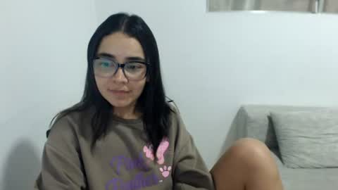 Snapshot of isemma chatting on July 24, 2026, 3:48 am Emma online show from July 24, 2026, 3:48 am