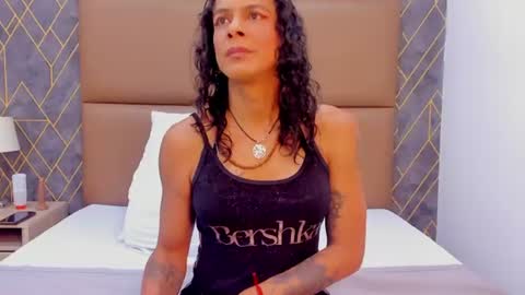Snapshot of isidel79 chatting on July 11, 2026, 5:04 pm isidel79 online show from July 11, 2026, 5:04 pm