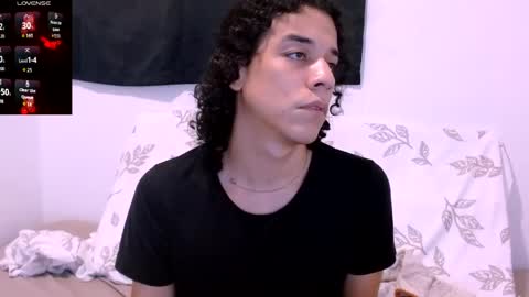 Snapshot of isidroglasc chatting on June 4, 2026, 1:22 am Isidro online show from June 4, 2026, 1:22 am