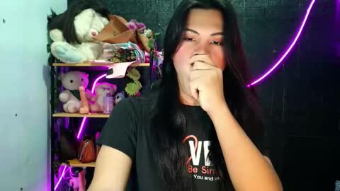 its_chloe20 online show from May 17, 2026, 12:45 pm