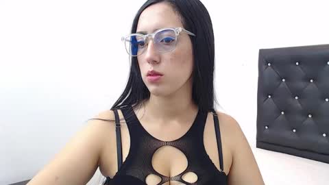 Snapshot of ivorynoir chatting on June 1, 2026, 12:51 pm ivorynoir online show from June 1, 2026, 12:51 pm