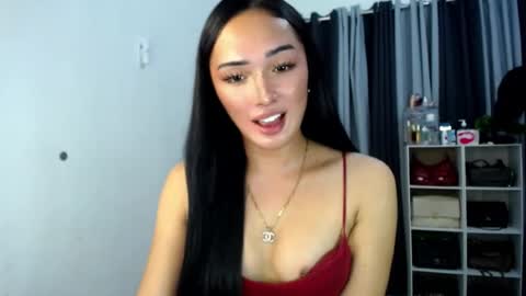 iwillcum4u_ online show from August 3, 2026, 12:32 pm