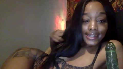 Snapshot of iysisfv chatting on May 19, 2026, 1:22 am iysisfv online show from May 19, 2026, 1:22 am