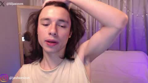 Hey im Jaxxxon check my info     online show from May 5, 2026, 12:24 pm