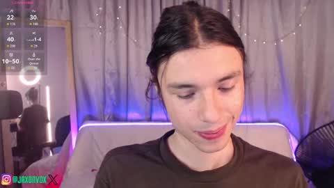 Hey im Jaxxxon check my info     online show from July 3, 2026, 11:38 am