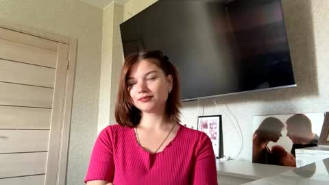 Julie online show from June 9, 2026, 11:27 pm