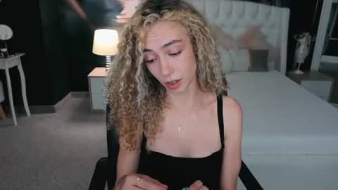 Jackie online show from June 25, 2026, 4:56 am