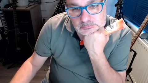 Jack independent model  online show from June 7, 2026, 7:39 pm