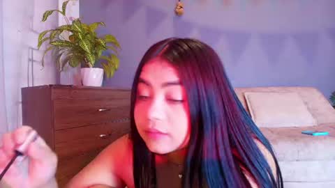 Snapshot of jade_brunnette chatting on July 6, 2026, 8:33 pm Jade Brunete online show from July 6, 2026, 8:33 pm