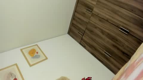 Snapshot of jade_obi chatting on June 17, 2026, 1:12 pm Jade smile online show from June 17, 2026, 1:12 pm