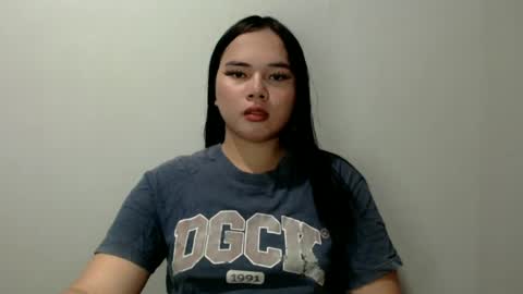 jade_suck online show from June 19, 2026, 1:37 pm