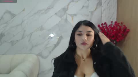 Jade online show from June 9, 2026, 12:39 pm