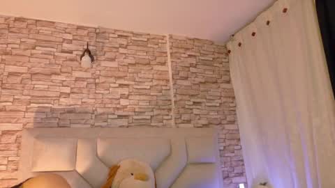 Snapshot of jade_white_ chatting on June 1, 2026, 12:40 pm jade white online show from June 1, 2026, 12:40 pm