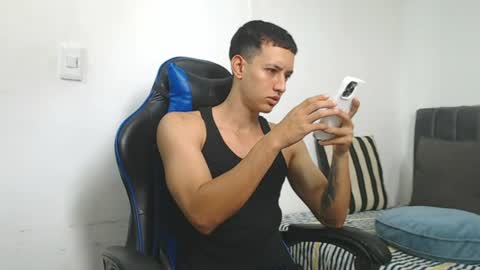 Snapshot of jake_shadow14 chatting on July 9, 2026, 5:50 pm Hi guys im new 3 online show from July 9, 2026, 5:50 pm