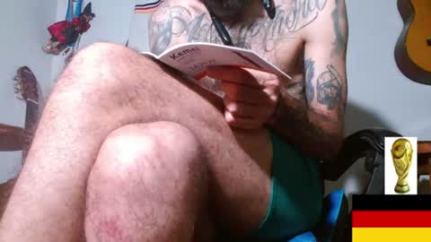 Snapshot of jammes_owen chatting on June 21, 2026, 6:05 am Jammes. online show from June 21, 2026, 6:05 am