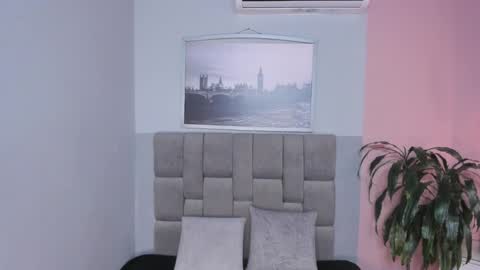 Snapshot of janna_lopezz chatting on December 4, 2025, 11:08 am Janna online show from December 4, 2025, 11:08 am