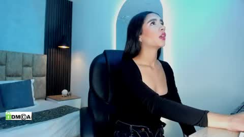 Snapshot of jasmin_adams chatting on June 11, 2026, 12:03 pm Jasmin online show from June 11, 2026, 12:03 pm