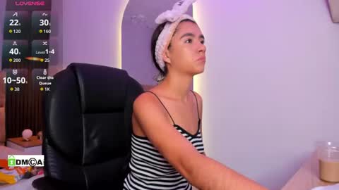 Snapshot of jasmin_adams chatting on June 20, 2026, 11:57 am Jasmin online show from June 20, 2026, 11:57 am