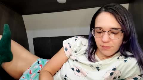 jasmineelizabeth online show from January 26, 2025, 3:25 pm
