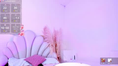 Snapshot of jazminn_01 chatting on July 7, 2026, 7:23 am Jazmin online show from July 7, 2026, 7:23 am