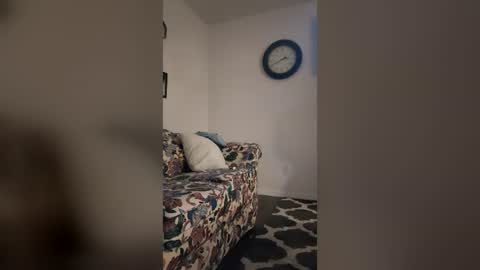 J Nicole online show from August 3, 2026, 6:34 am