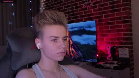Jean online show from June 12, 2026, 2:38 pm
