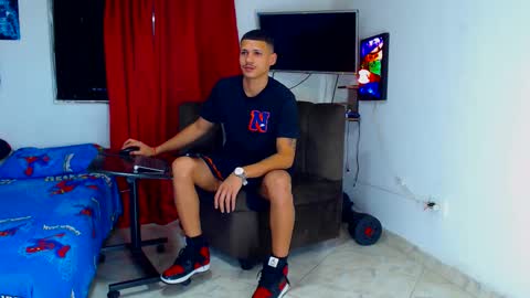 jeffer21_hot online show from May 8, 2026, 5:35 am
