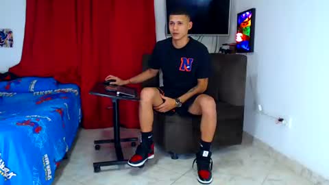 jeffer21_hot online show from July 27, 2026, 7:15 am