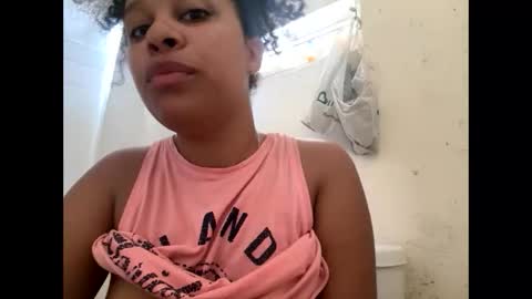 Snapshot of jeiexotic chatting on May 18, 2026, 12:44 pm jeiexotic online show from May 18, 2026, 12:44 pm