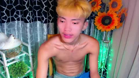 jemart_urnaughtboy online show from June 18, 2026, 12:53 pm